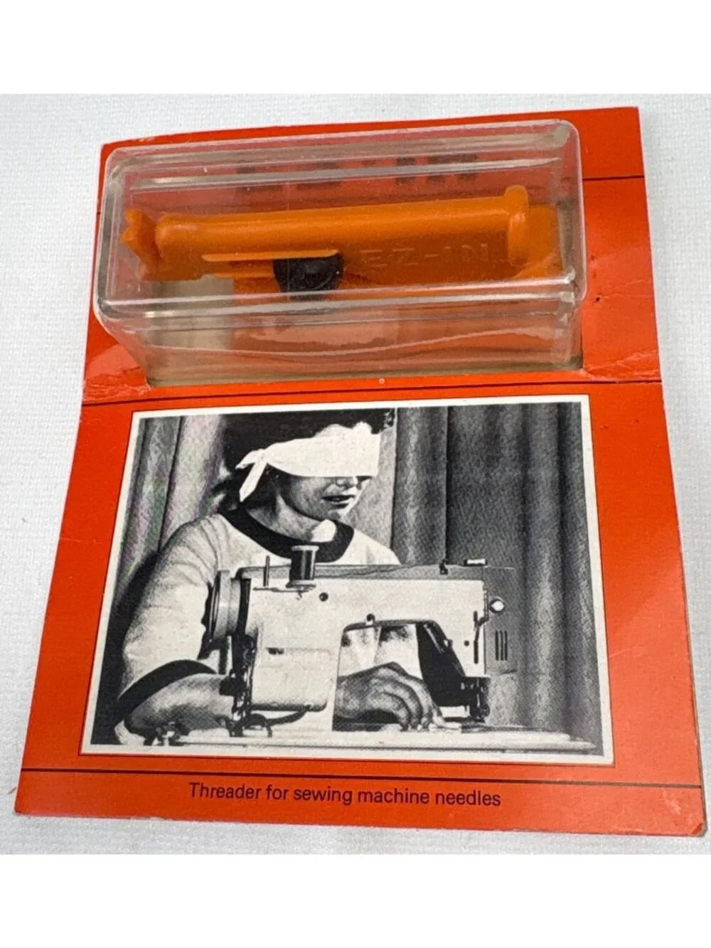 EZ-IN Sewing Machine Needle Threader Ditta Martinelli Orange Plastic Vtg Italy